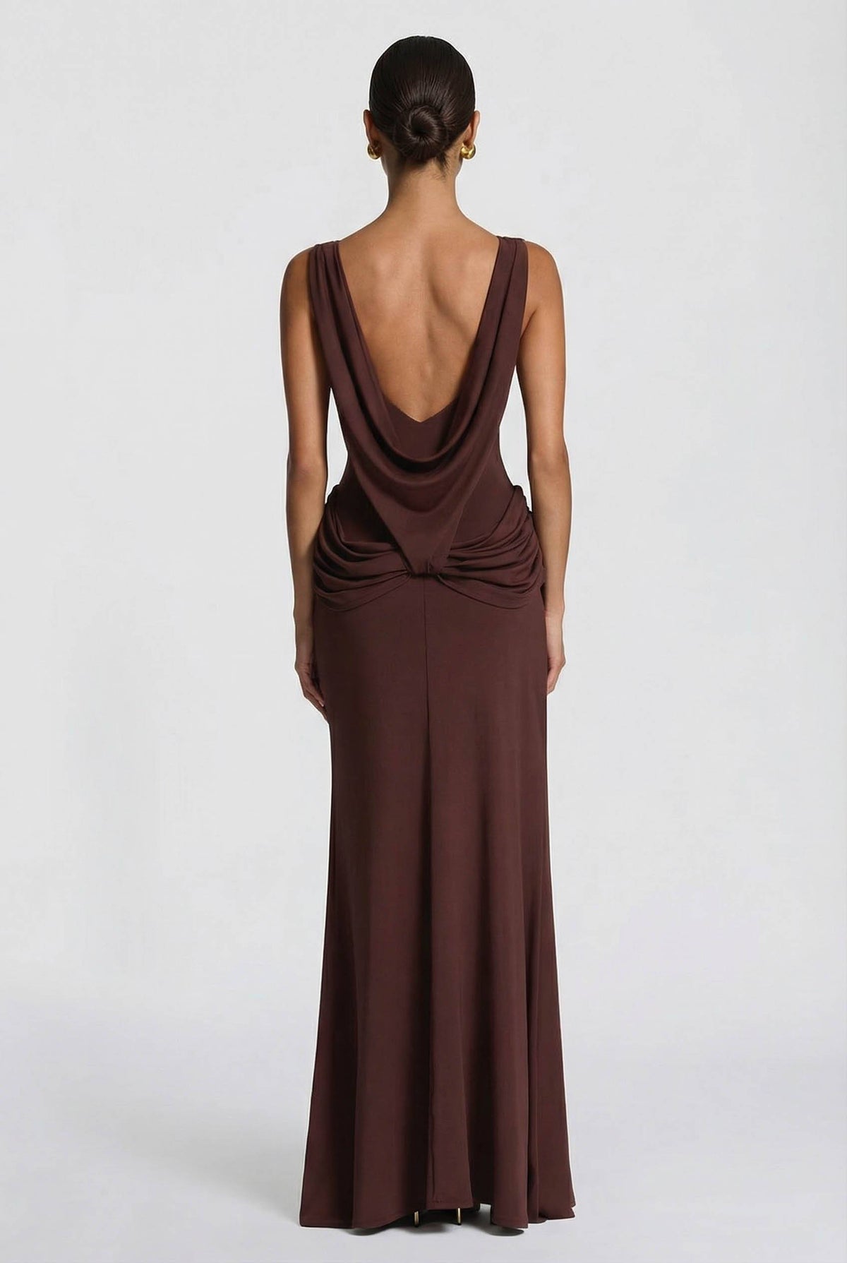 Maxikleid mit Faltendesign und Schlitz