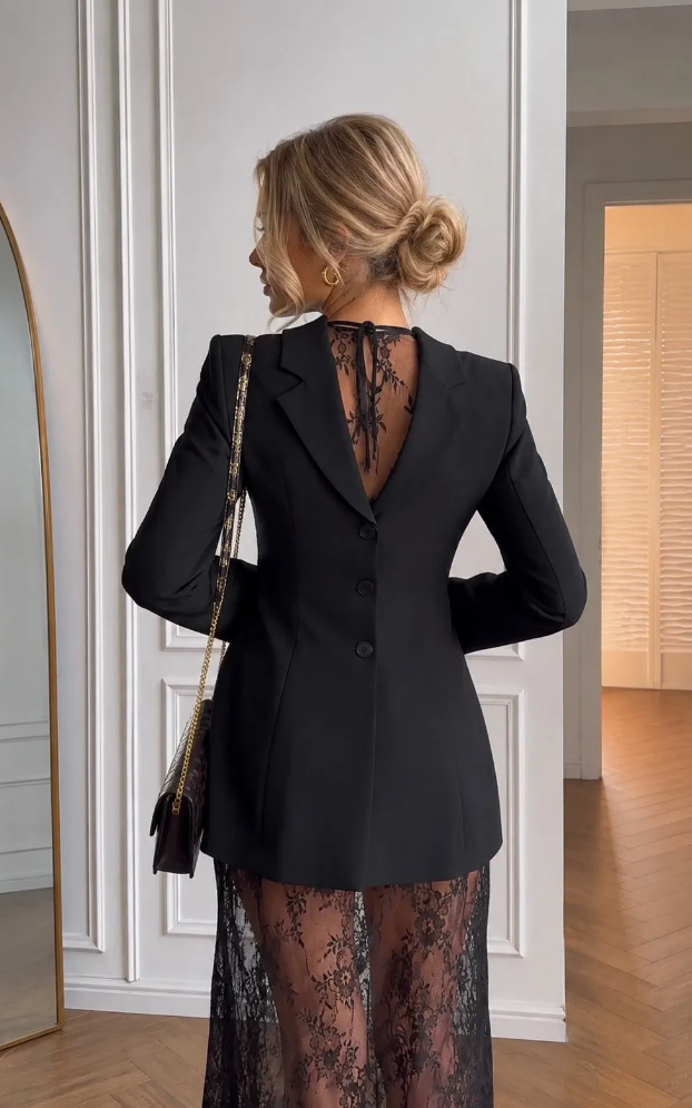 Conjunto de 2 peças: casaco de fato justo e vestido midi de renda transparente