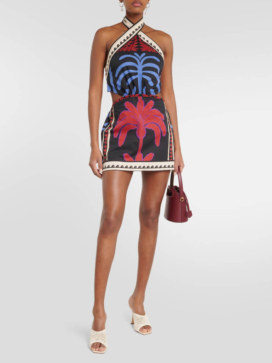 Minivestido de verano con estampado único y cuello halter