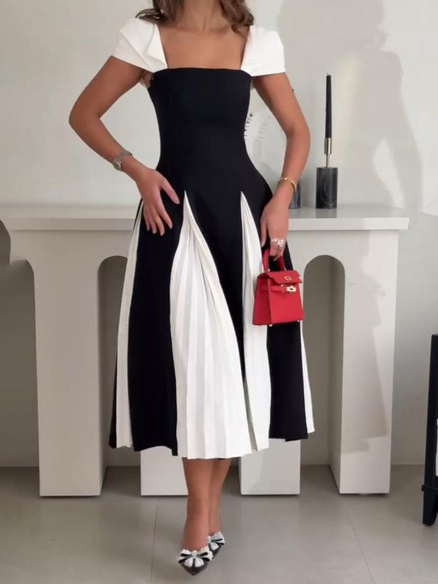 Elegant Contrast Pleated Panel Midi Dress