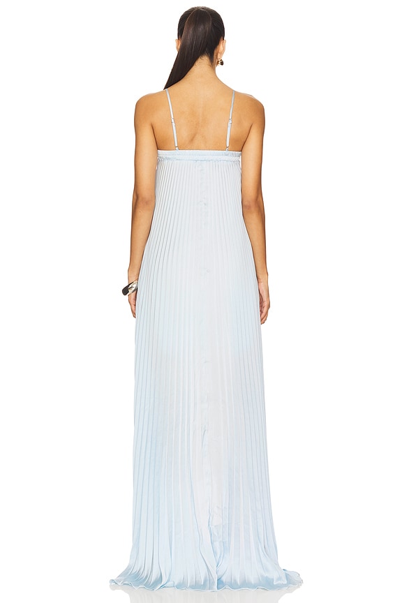 Ätherisches plissiertes Maxikleid in Babyblau mit Spaghettiträgern und asymmetrischem Saum