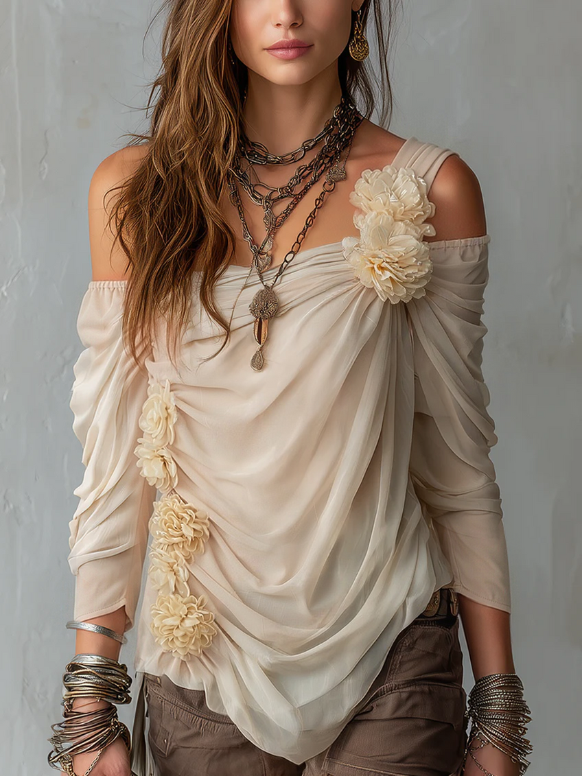 Bluse aus Chiffon im Boho-Stil mit floralem Muster und Drapierung am Carmen-Ausschnitt