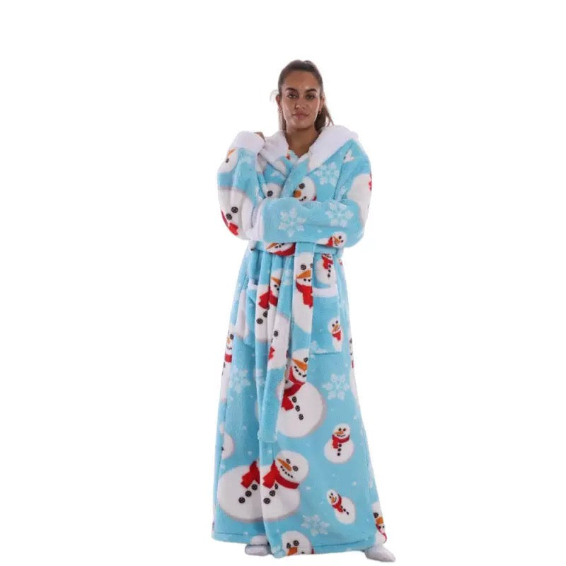 Kapuzenbademantel aus flauschigem Fleece, mit Bindegürtel, Taschen und festlichem Print
