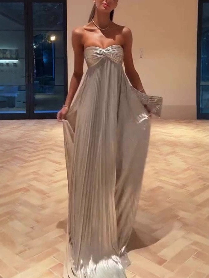 Robe longue métallisée plissée or champagne – Bustier à devant torsadé et coupe empire