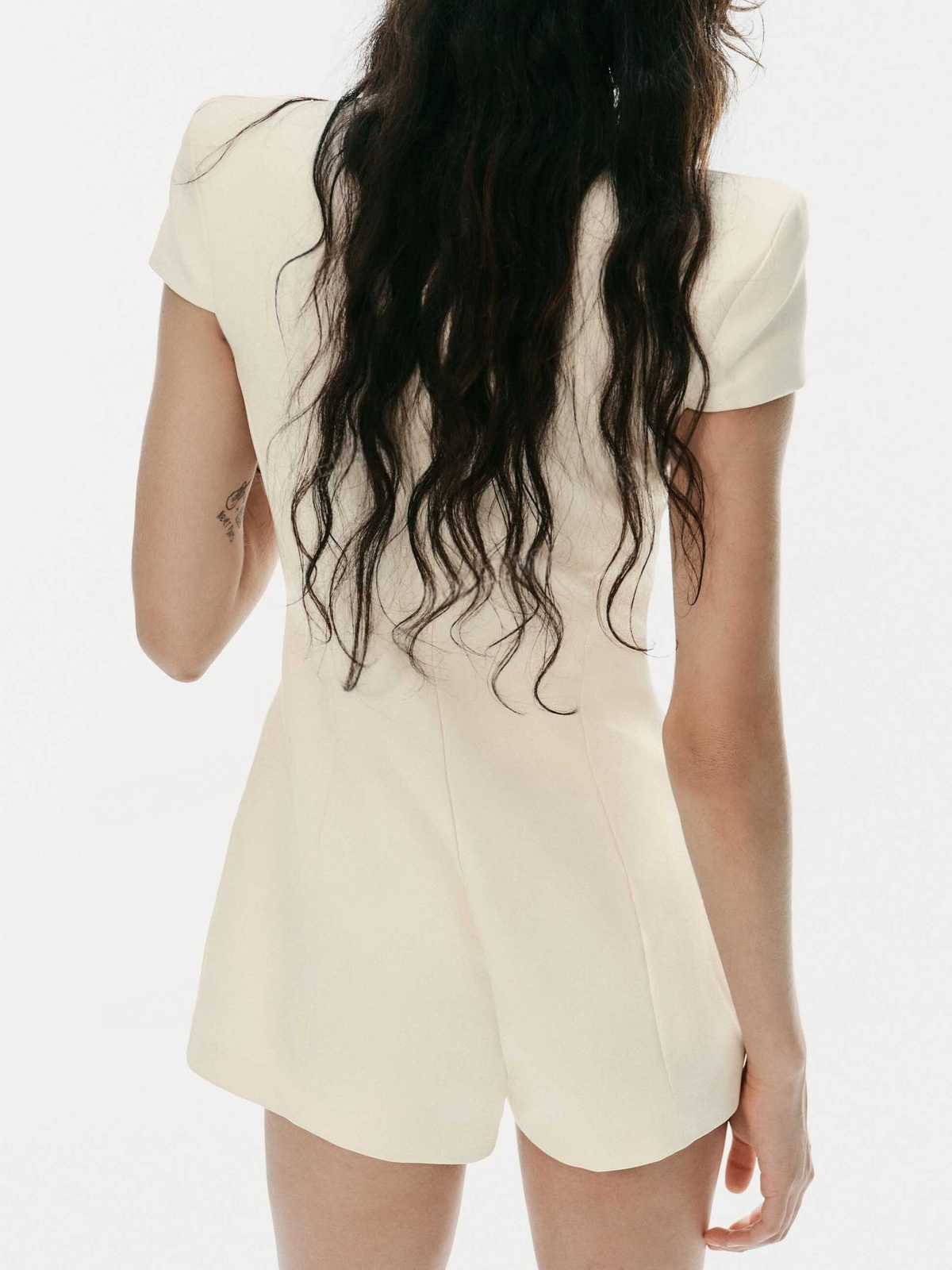 Elegant Stand Collar Cap Sleeve Tailored Romper, White Structured Short Jumpsuit For Party & Office