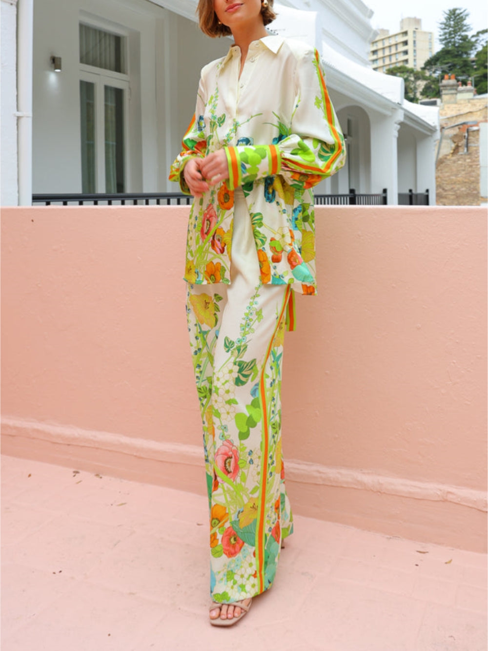 Top de silueta entallada con estampado floral