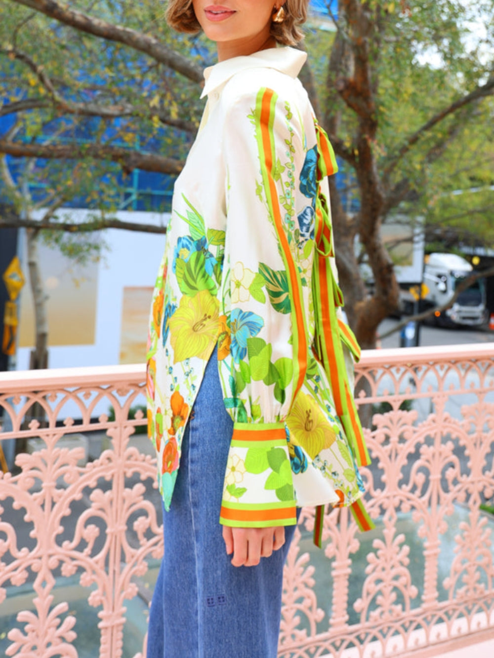 Top de silueta entallada con estampado floral