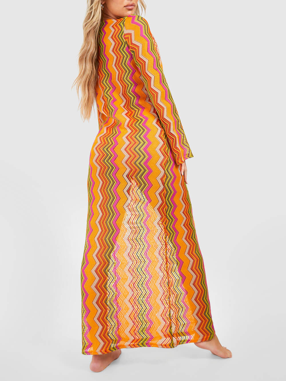 Vestido largo de playa con mangas largas, anilla en O y estampado de rayas de refresco de naranja