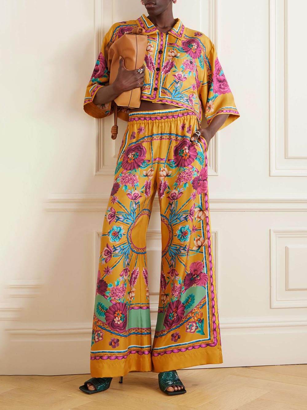 Pantaloni cropped ampi a gamba larga con stampa floreale unica nei colori del tramonto