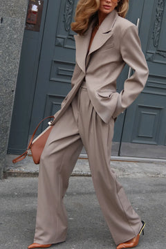Taupe Oversized Lapel Blazer and Pleated Wide-Leg Pants Two-Piece Suit Set [erp-image:0bf2c7563c077bfb800d9a04]