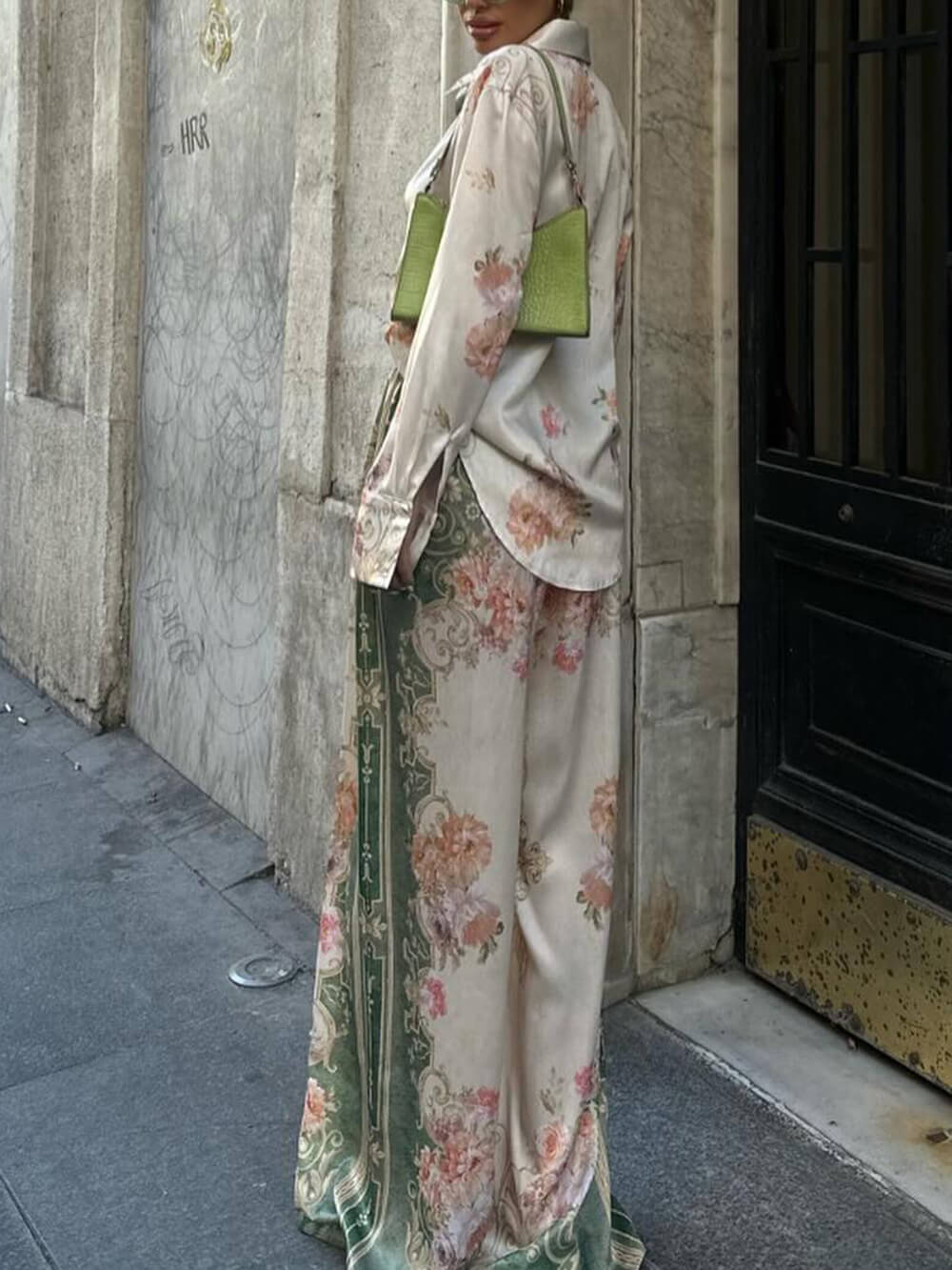 Camicia oversize ampia con esclusiva stampa floreale