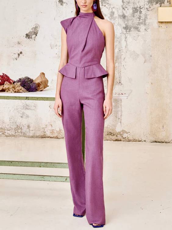 אוברול בעיצוב א-סימטרי