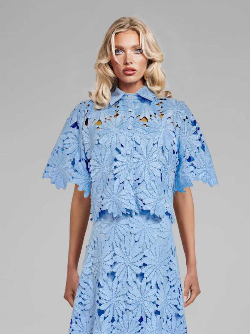 Falda midi elegante de encaje