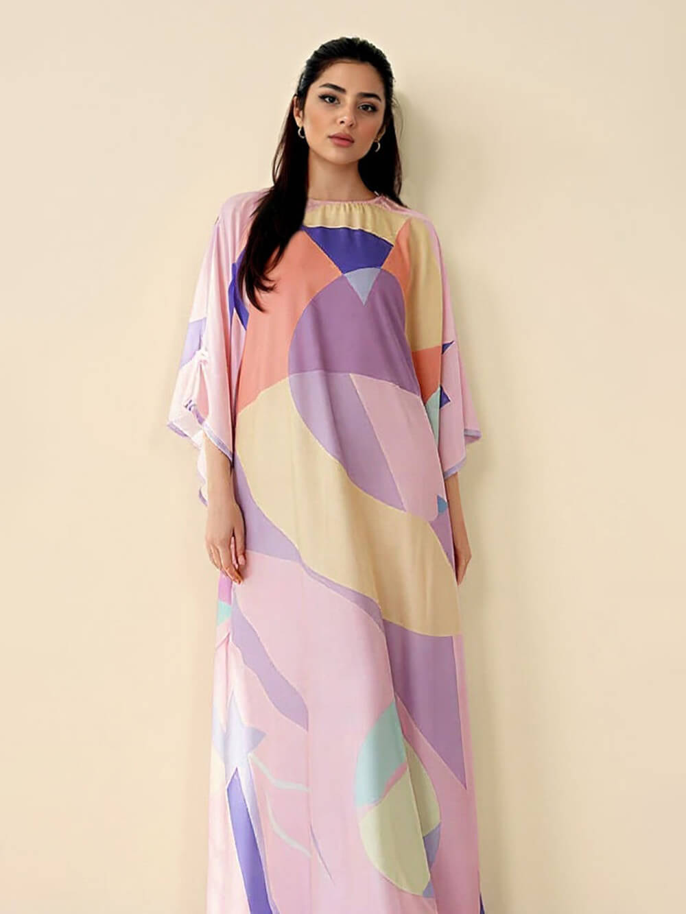 Abito lungo casual tipo kimono con stampa geometrica