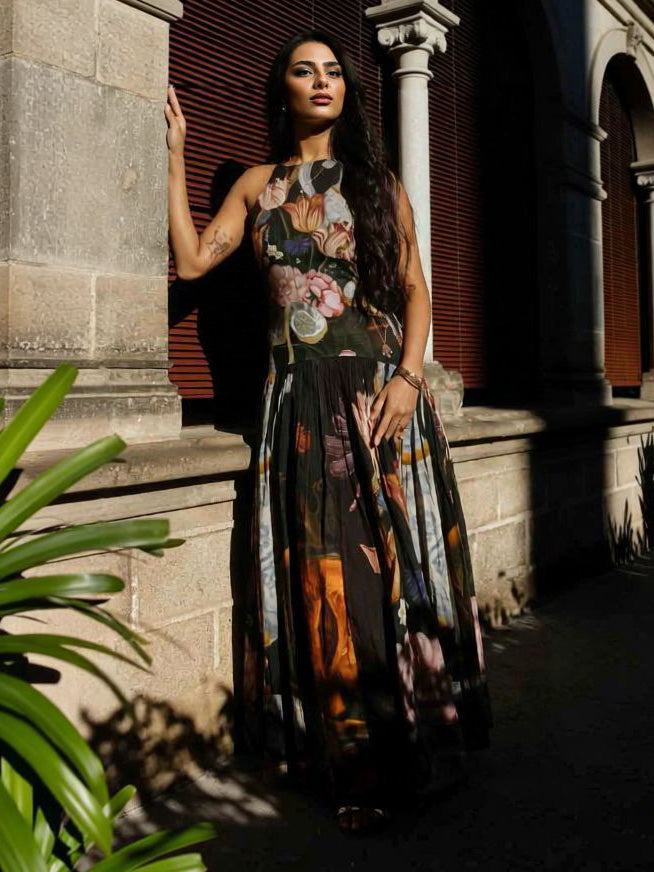 Exquisite Botanical Print Sleeveless Pleated Maxi Dress