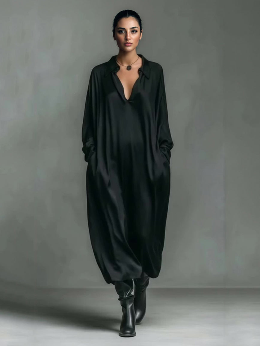 Abito lungo elegante in raso con camicia scollata
