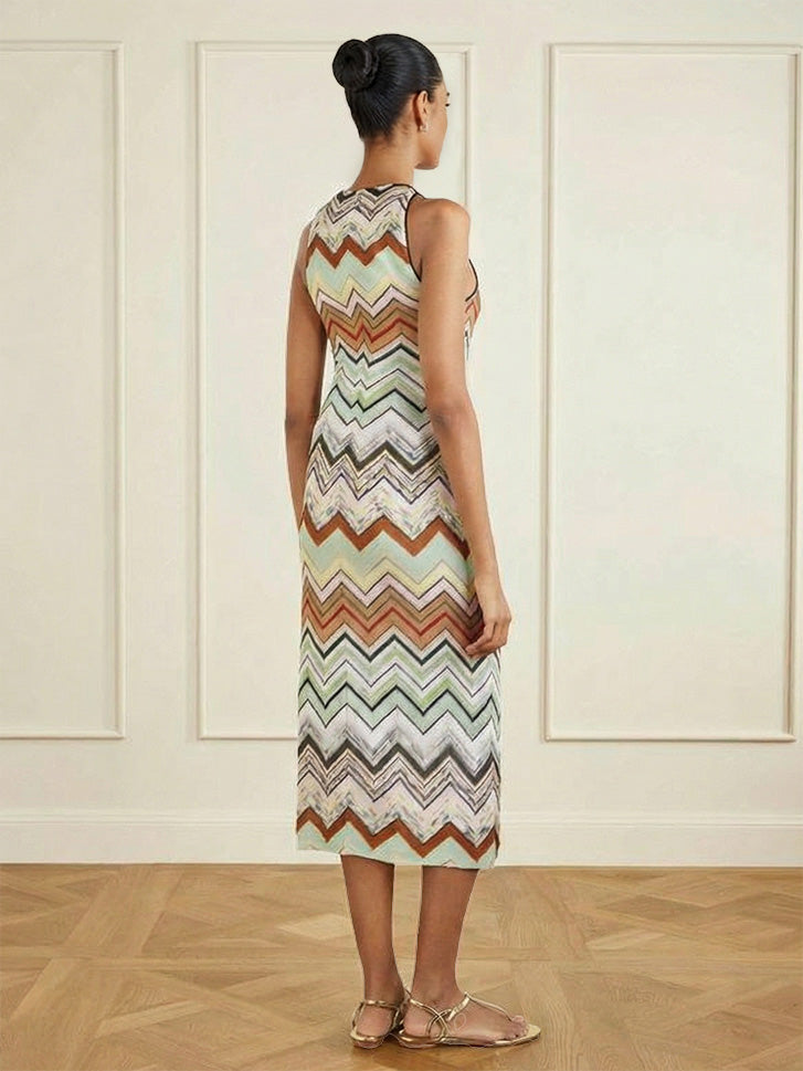 Elegante abito midi senza maniche con stampa geometrica a zigzag