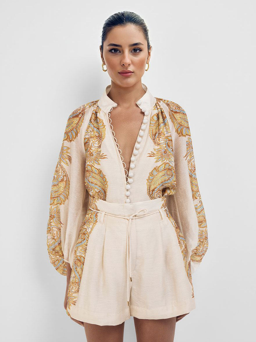 Completo elegante a due pezzi con pantaloncini e stampa paisley