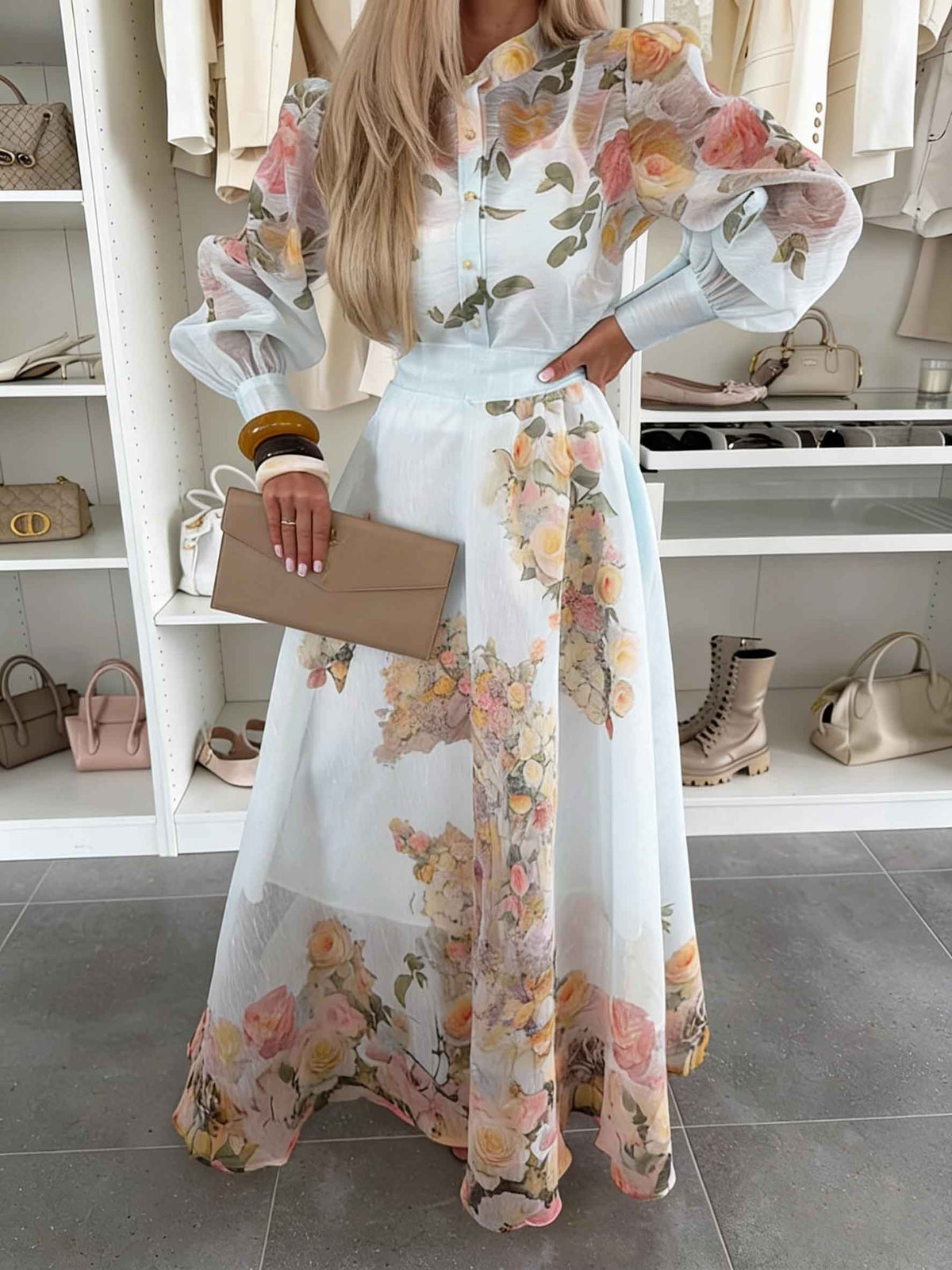 Elegante transparente Bluse mit Blumenmuster und langen Ärmeln