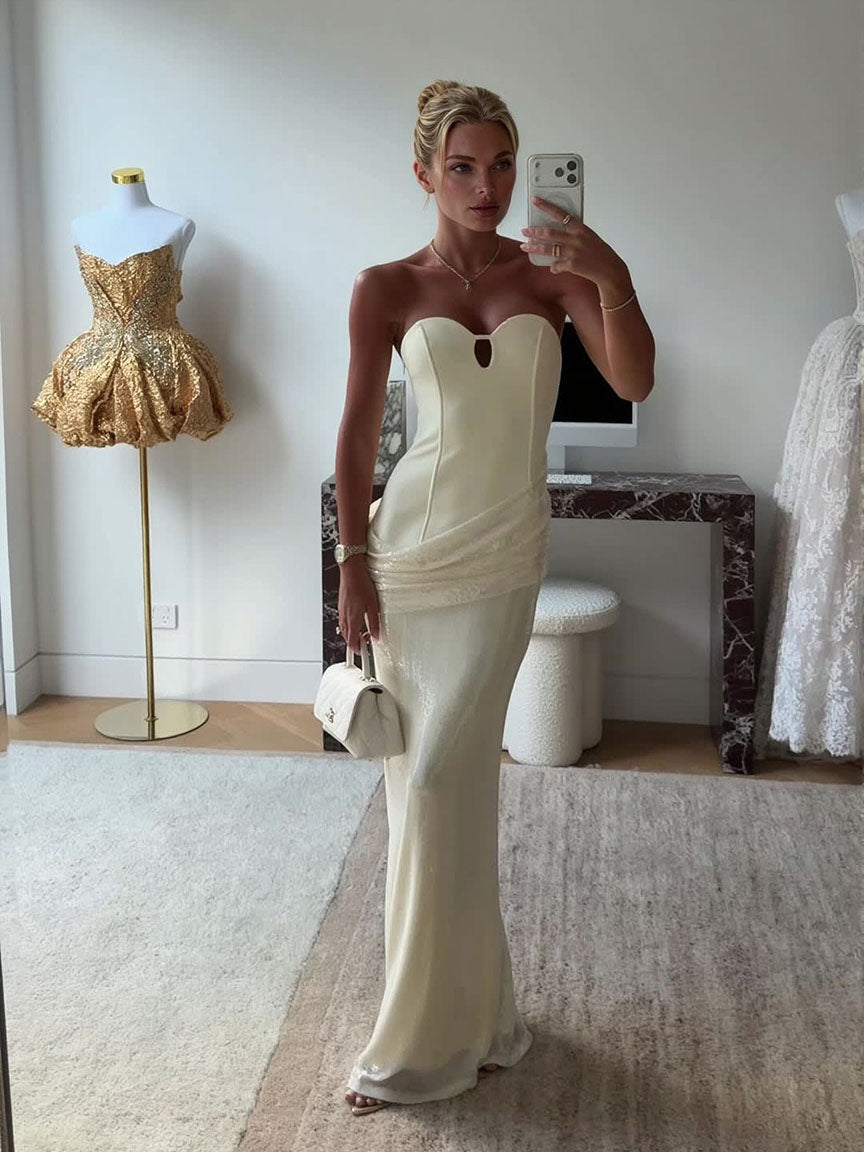 Vestido largo elegante sin tirantes, fruncido, con corsé y lentejuelas
