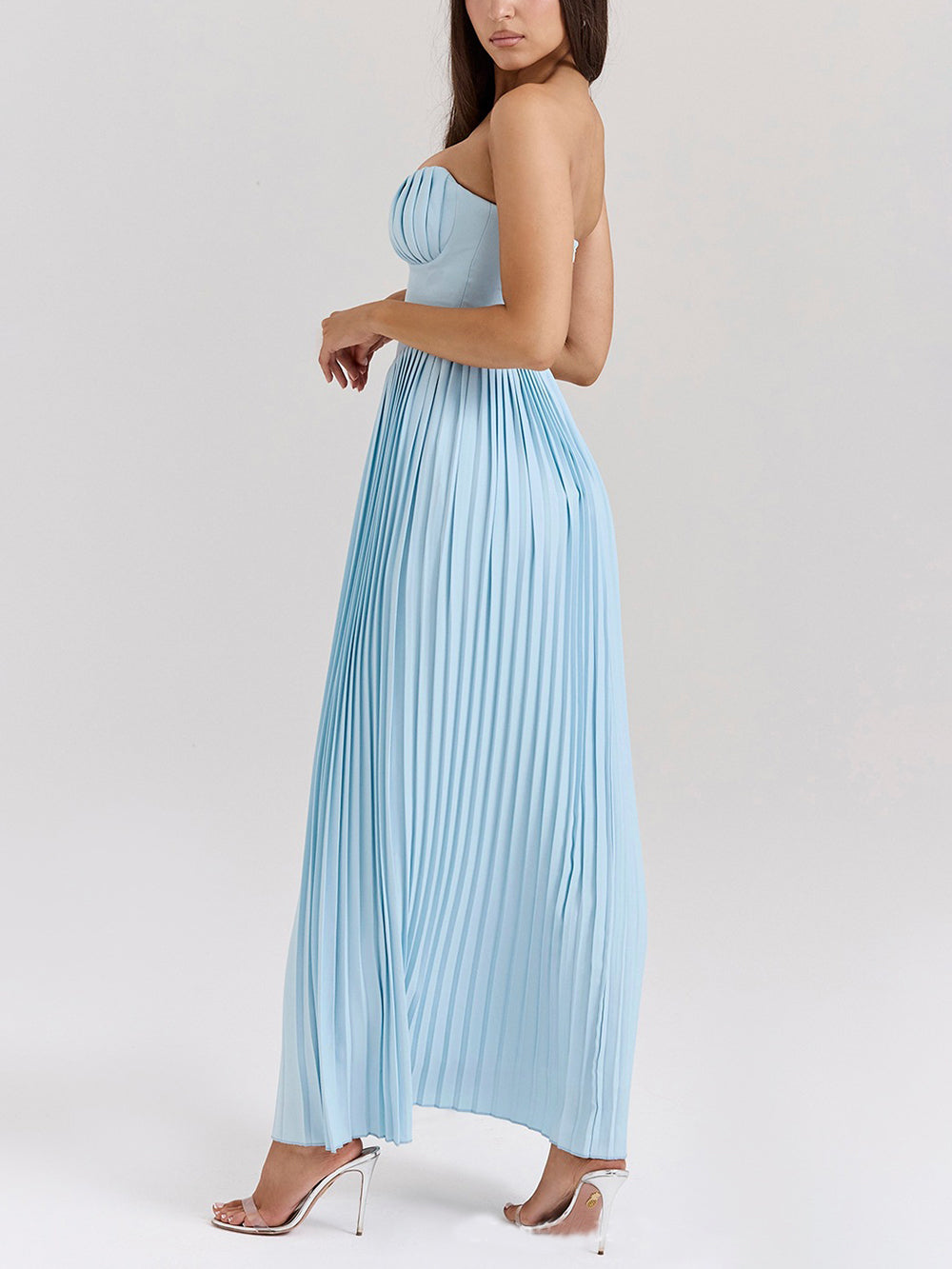 Vestido maxi elegante sem alças e com pregas
