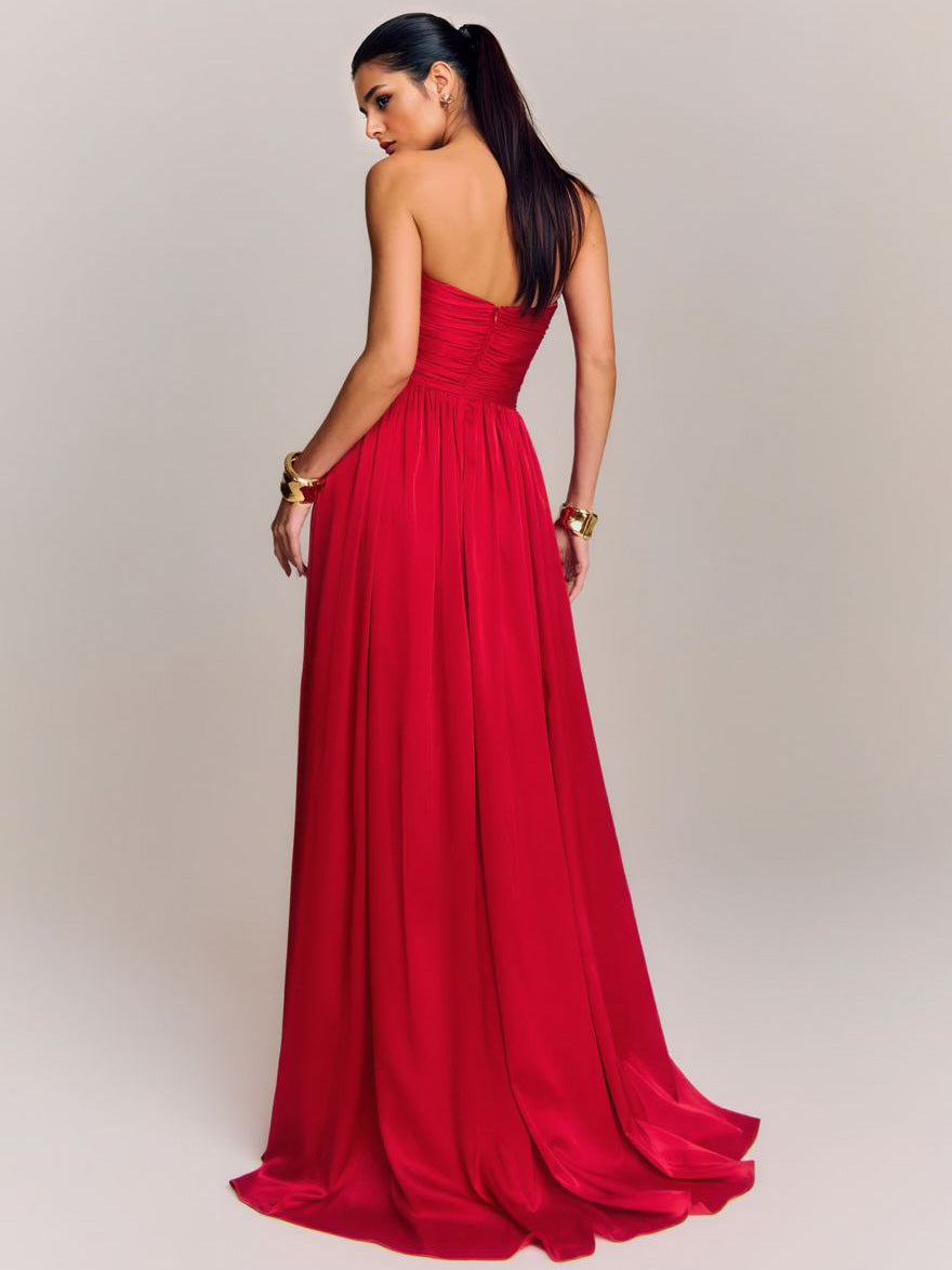Vestido largo elegante de noche sin tirantes