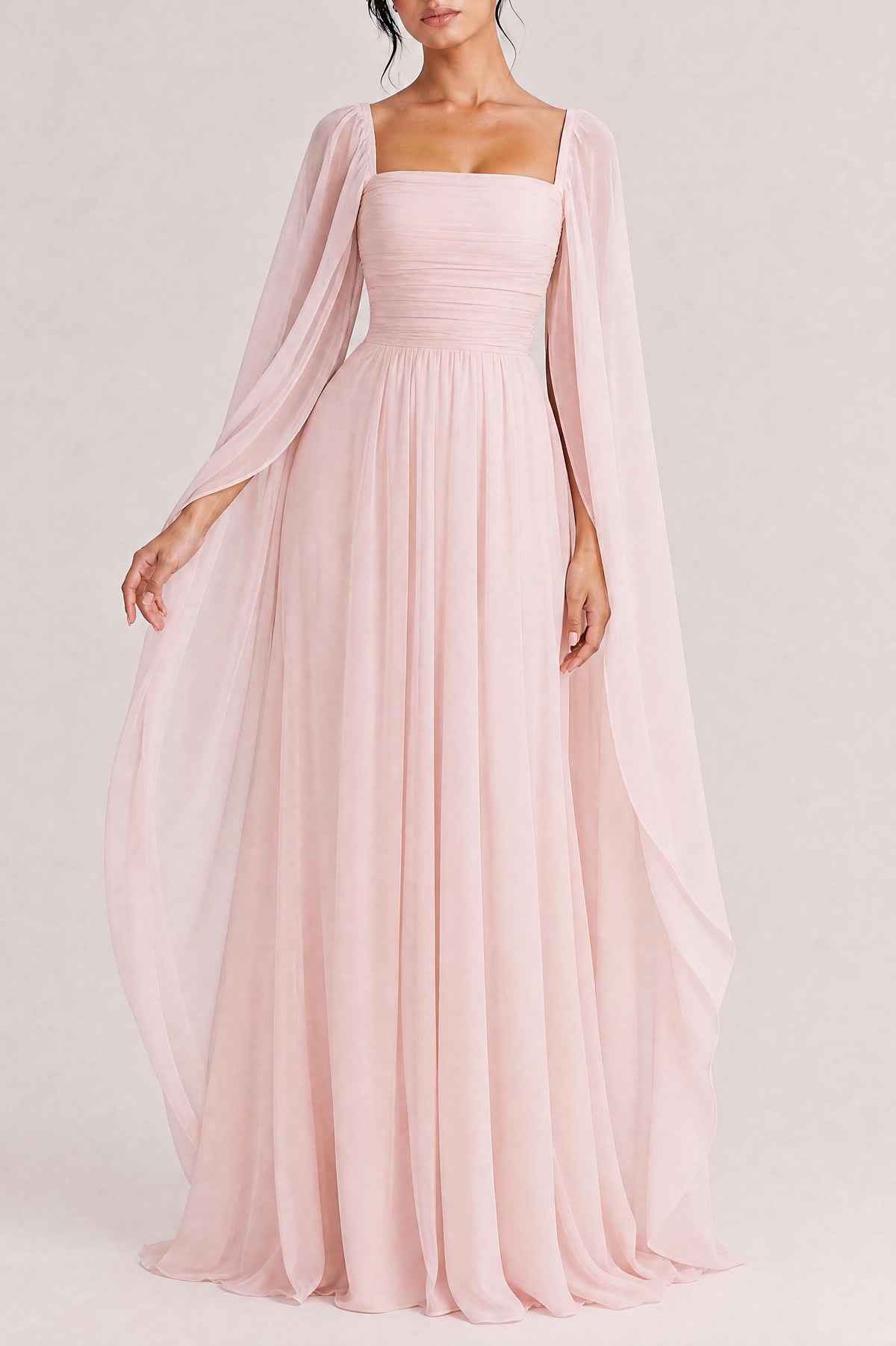 Robe longue élégante en mousseline plissée avec manches cape
