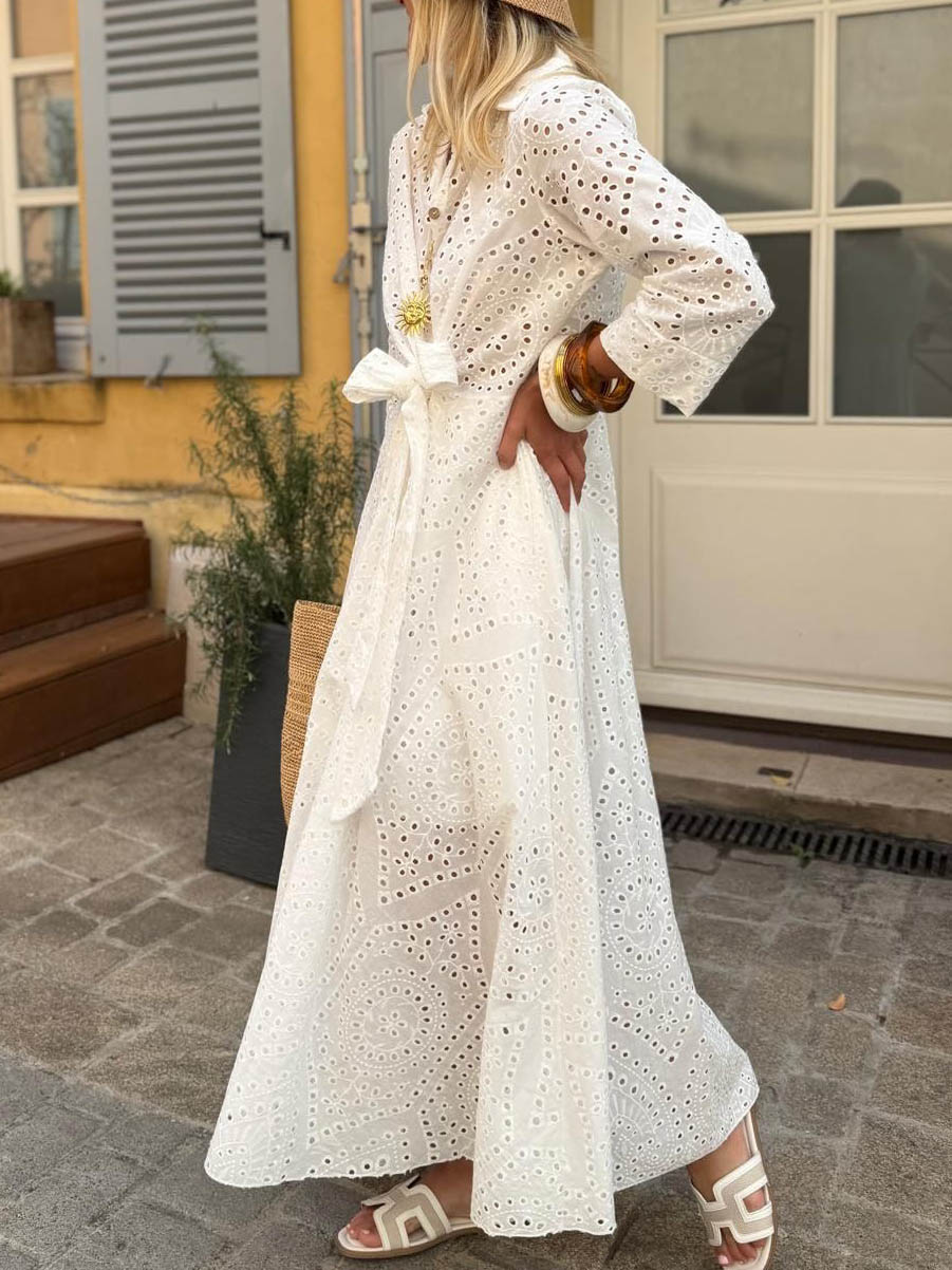 Robe-chemise longue décontractée, boutonnée, avec découpes en dentelle