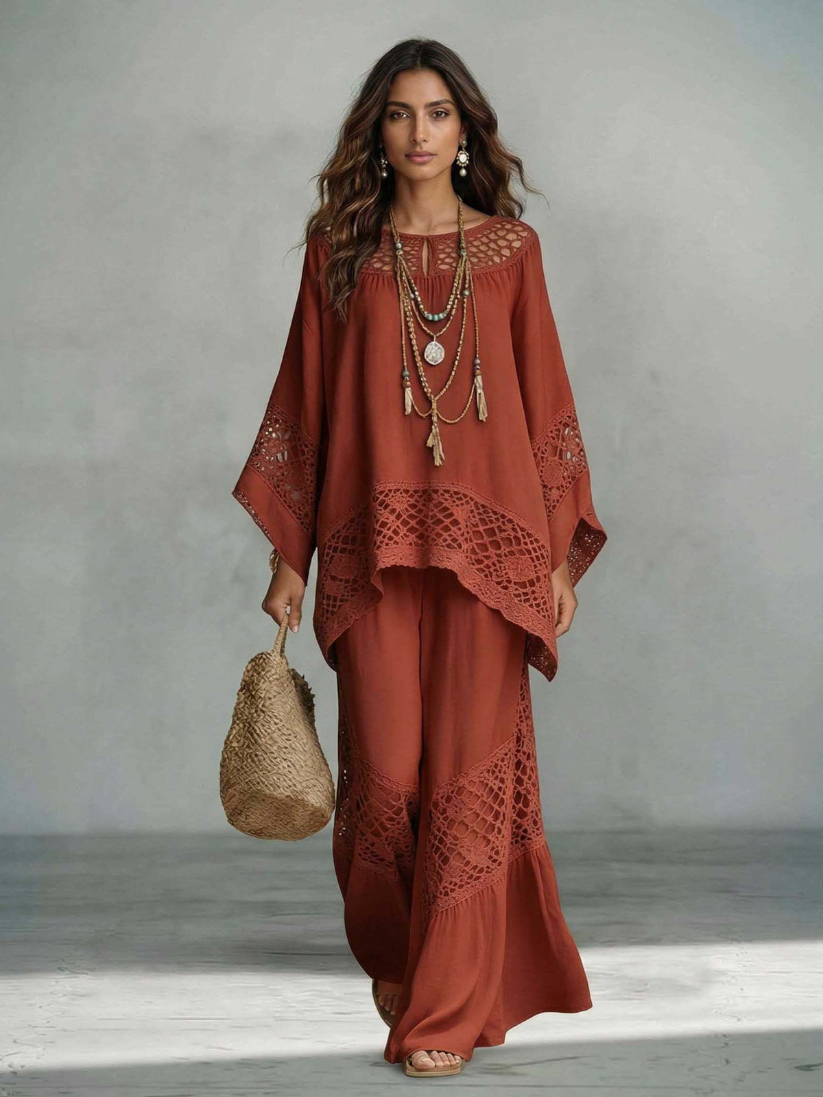 Casual completo a due pezzi con top kaftano ampio in pizzo all'uncinetto