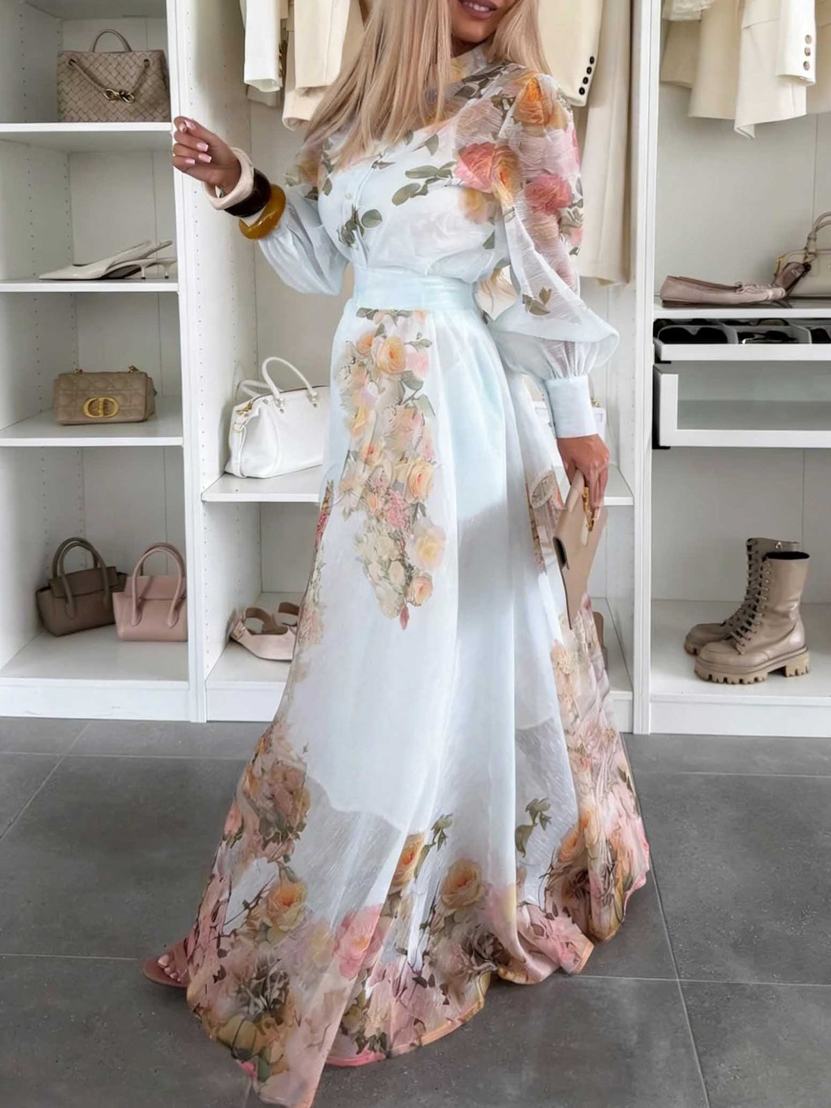 Elegante transparente Bluse mit Blumenmuster und langen Ärmeln
