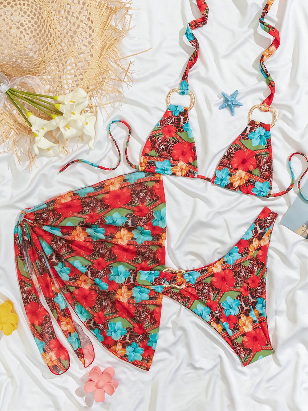 Sexy dreiteiliges Bikini-Set mit bedrucktem Wickel-Überwurf