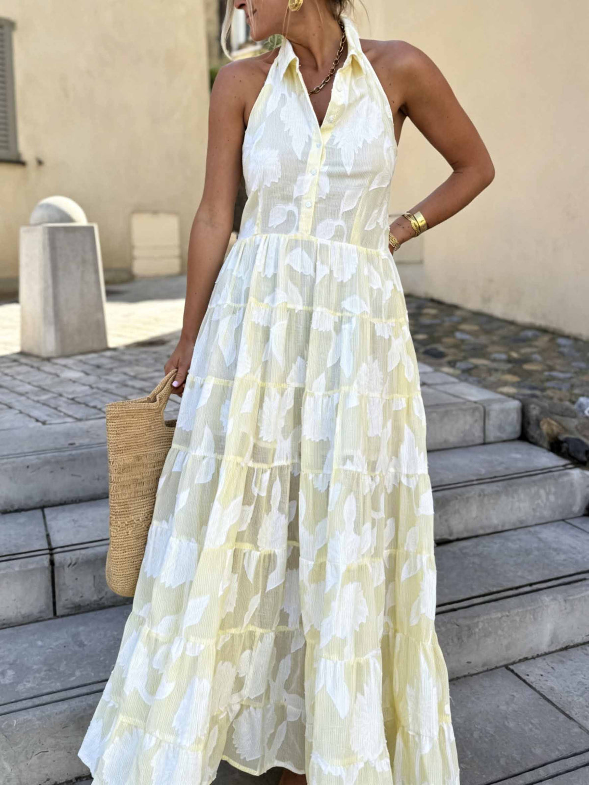 Exquisites Maxikleid mit gestreiftem Blumen-Jacquardmuster, offenem Rücken und Lagenlook