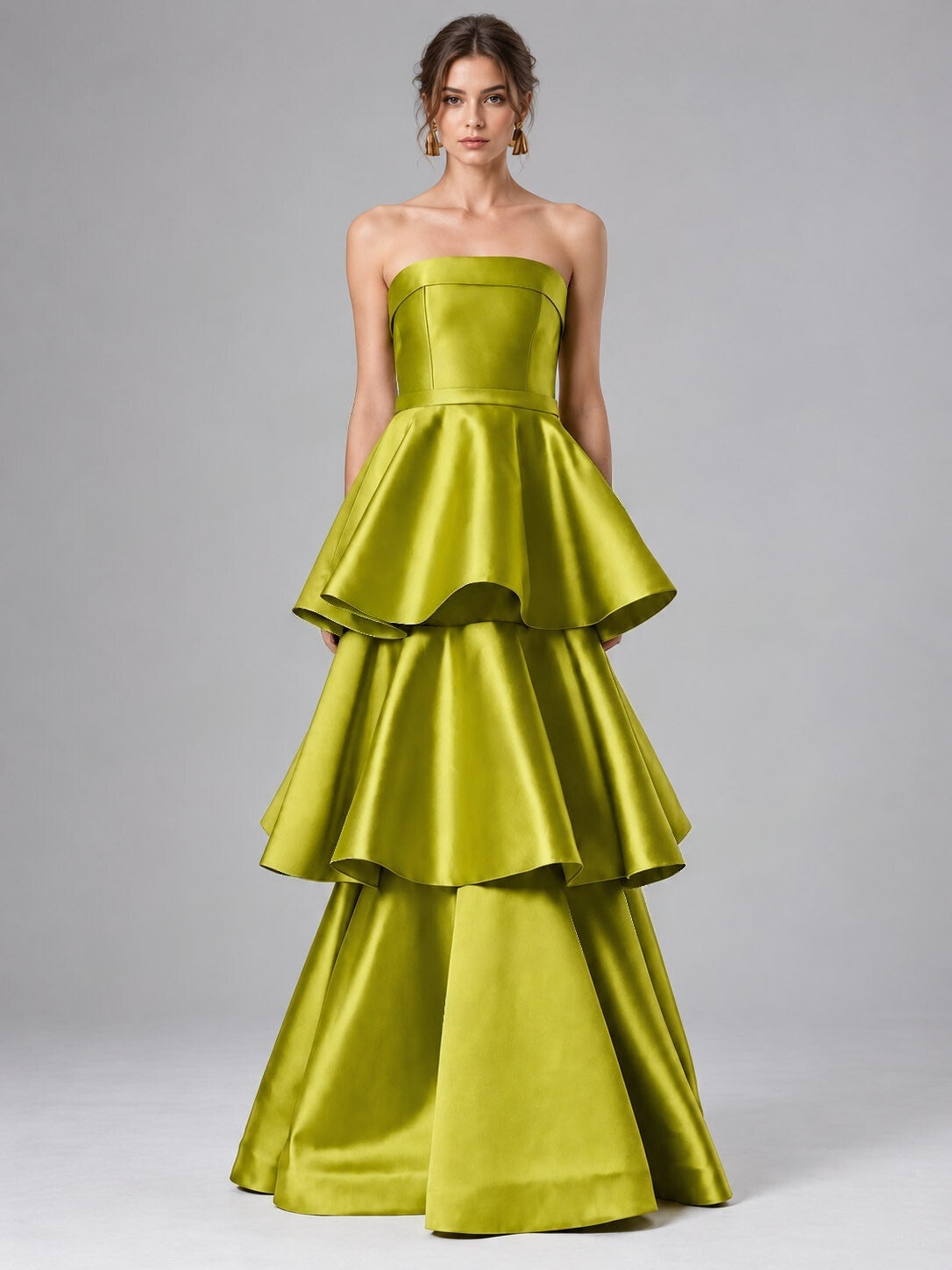 فستان سهرة ماكسي من الساتان بحمالات مكشوفة وطبقات متدرجة
