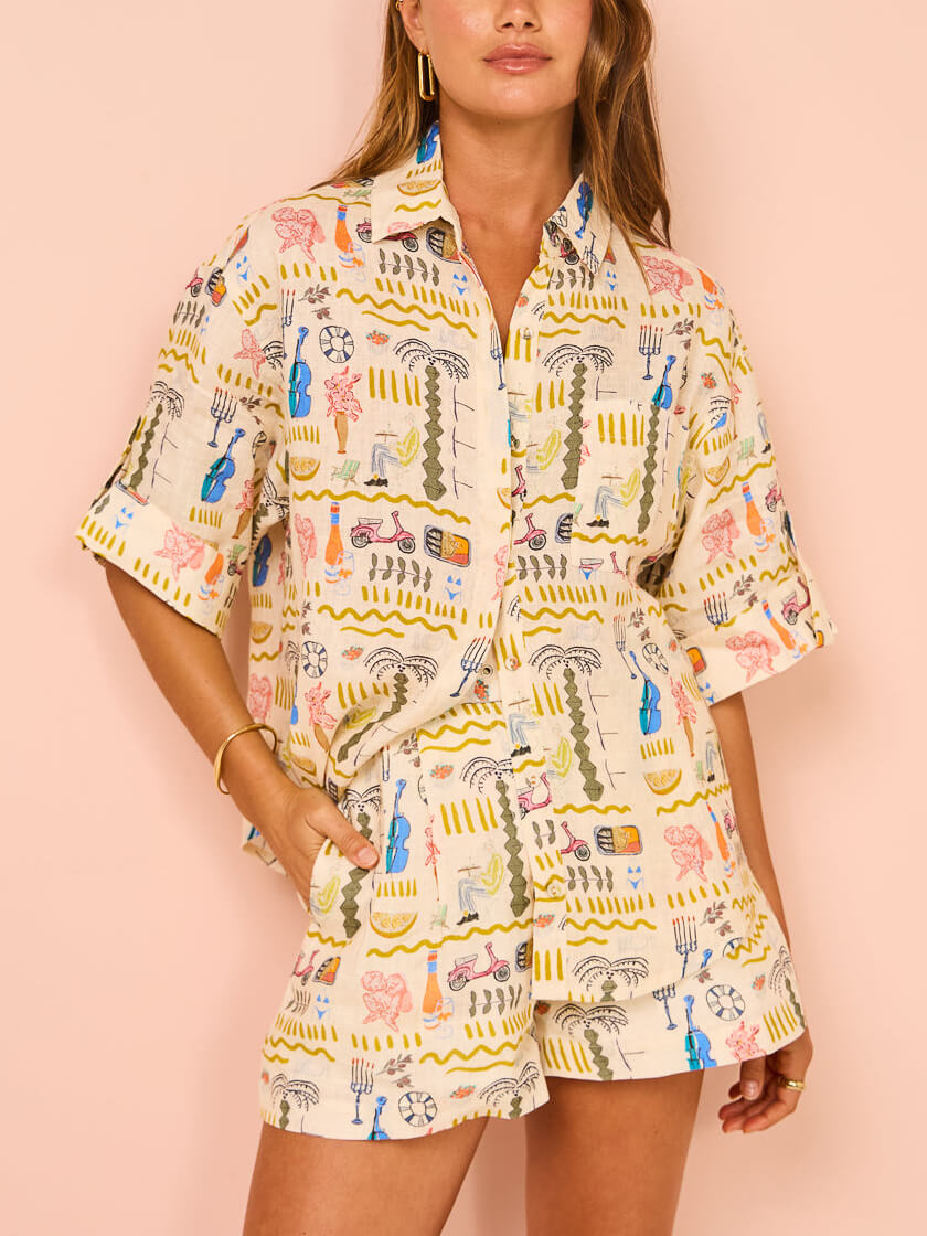 Conjunto de duas peças casual com calções largos estampados