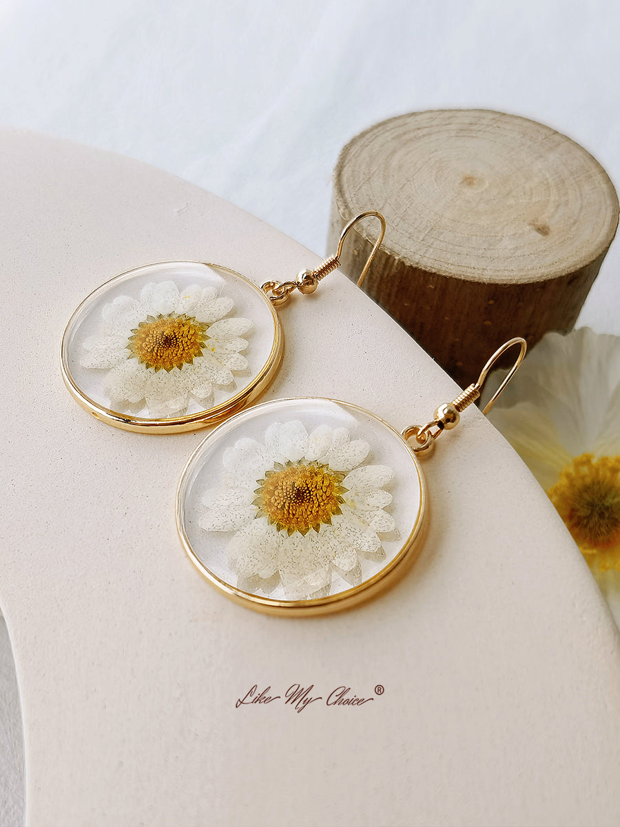Orecchini con fiori pressati - margherite bianche