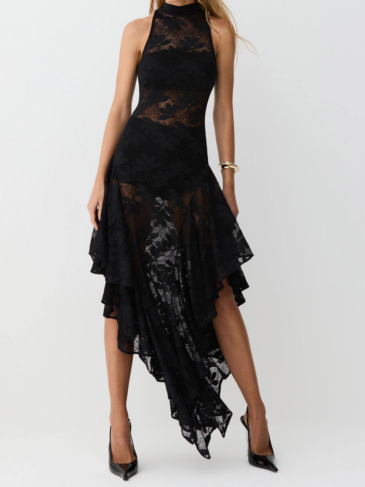 Elegante abito midi asimmetrico in pizzo floreale, con collo alto, scollo all'americana e senza maniche