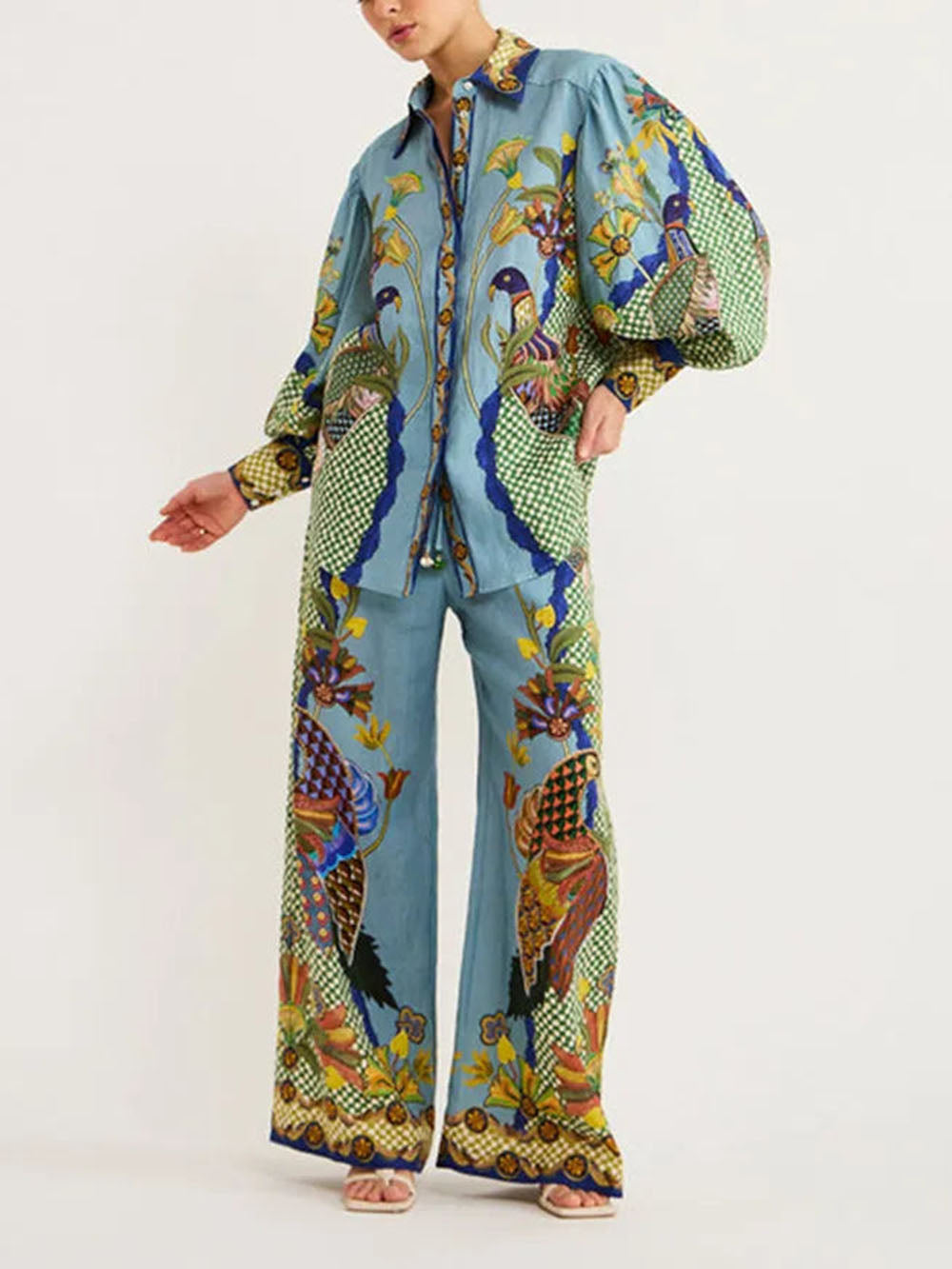 Conjunto casual de vacaciones con estampado exclusivo, mangas abullonadas y cordón