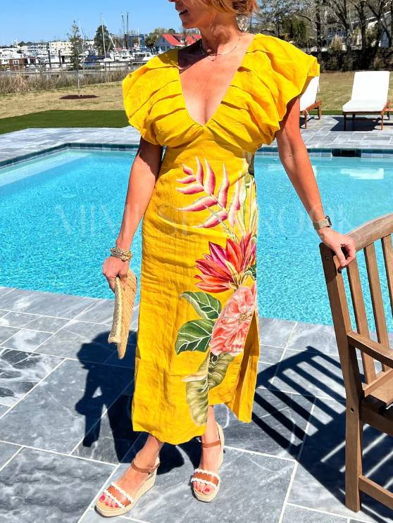 Plissiertes Kleid mit V-Ausschnitt und Print