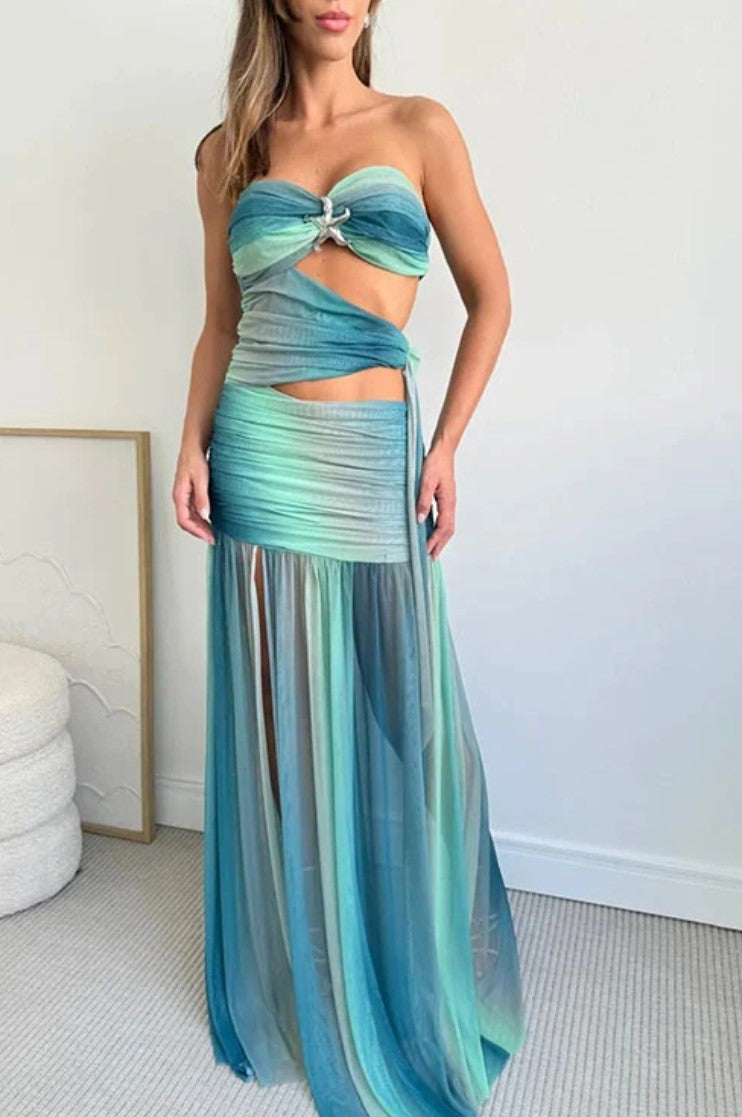 Abito lungo a sirena sfumato senza spalline, con cut-out a forma di stella marina e spacco