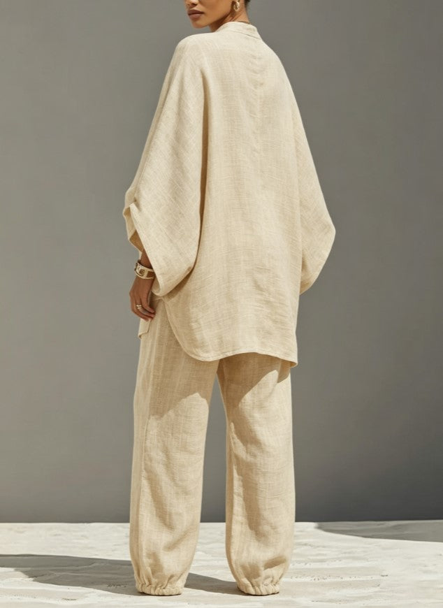 Completo a due pezzi in lino con top ampio con scollo a V, maniche a pipistrello e pantaloni jogger