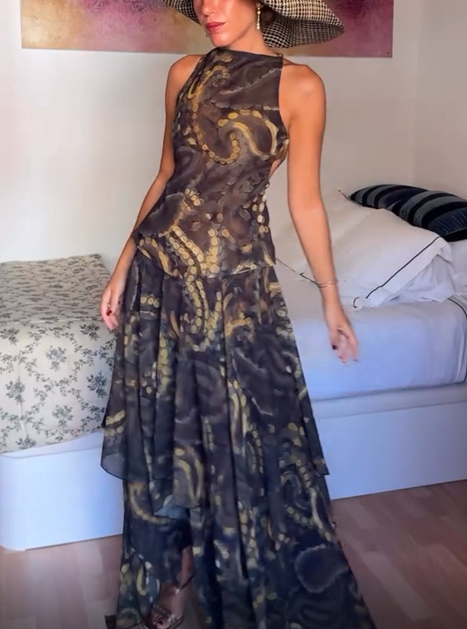Set aus Maxirock mit abstraktem Print und Neckholder-Oberteil mit Cut-out