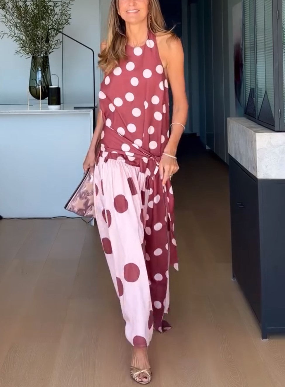 Maxikleid mit Neckholder, Polka-Dots und Color-Blocking