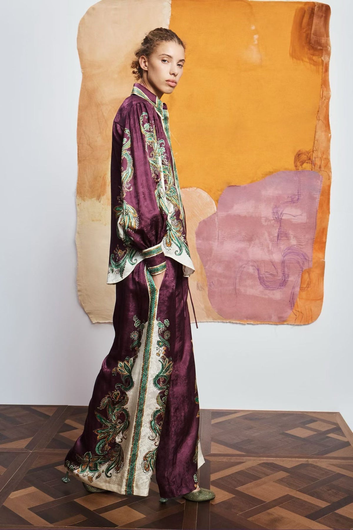 Completo in seta color prugna a due pezzi con stampa cachemire: blusa vintage boho a maniche lunghe e pantaloni a gamba larga