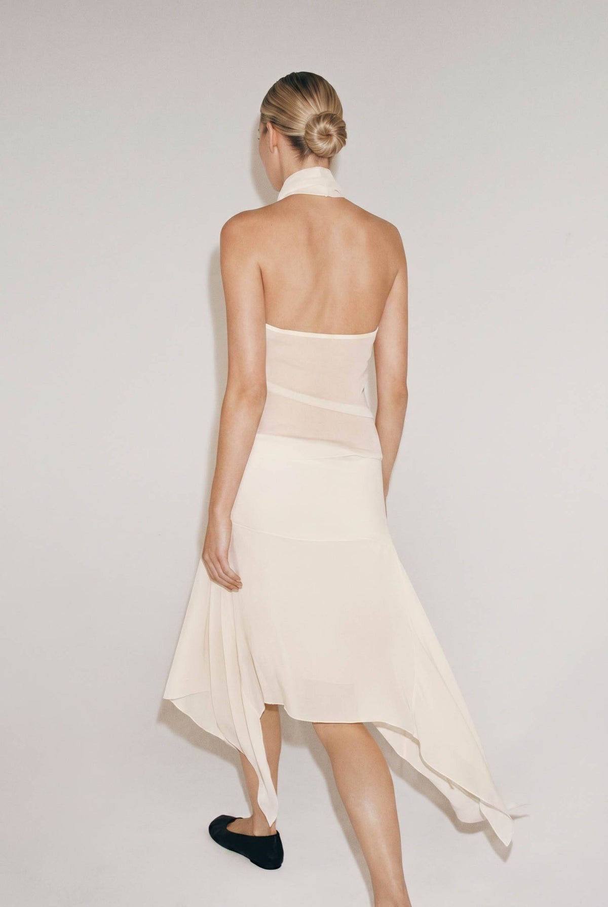 Set aus Neckholder-Top und Rock mit asymmetrischem Saum