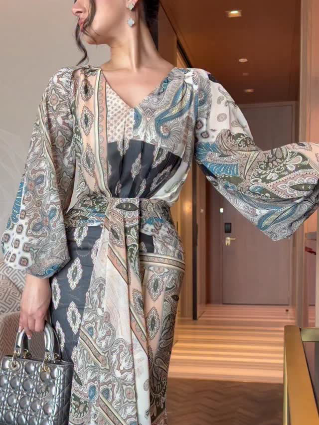 Robe longue à manches lanternes en patchwork cachemire