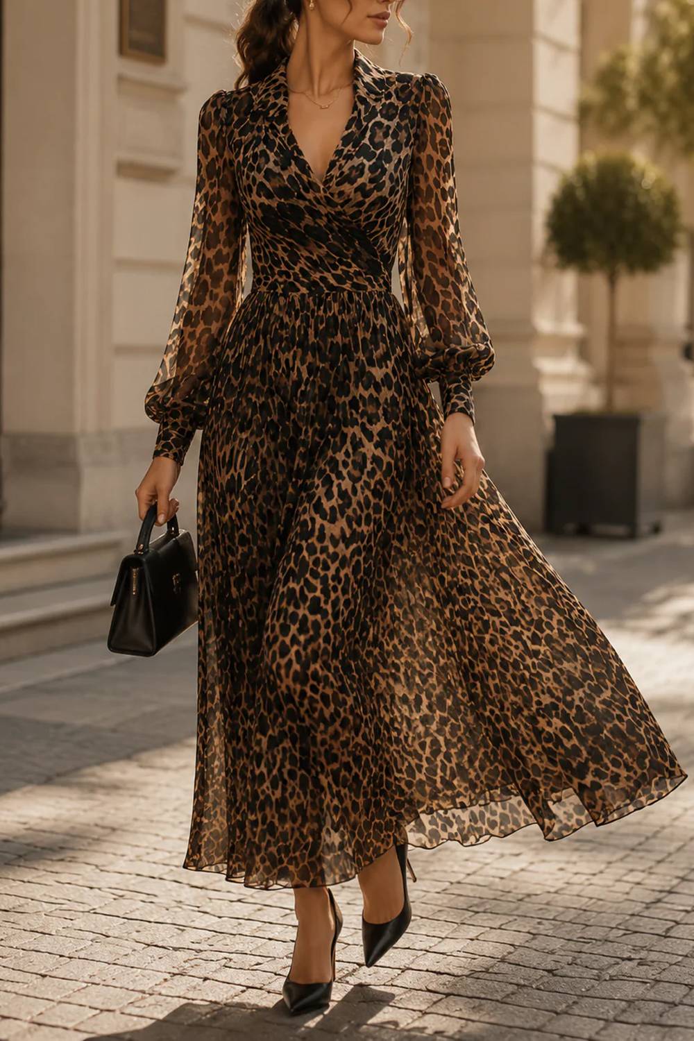 Vestido vaporoso de largo medio con cuello de blazer cruzado, escote en V, estampado de leopardo y mangas abullonadas