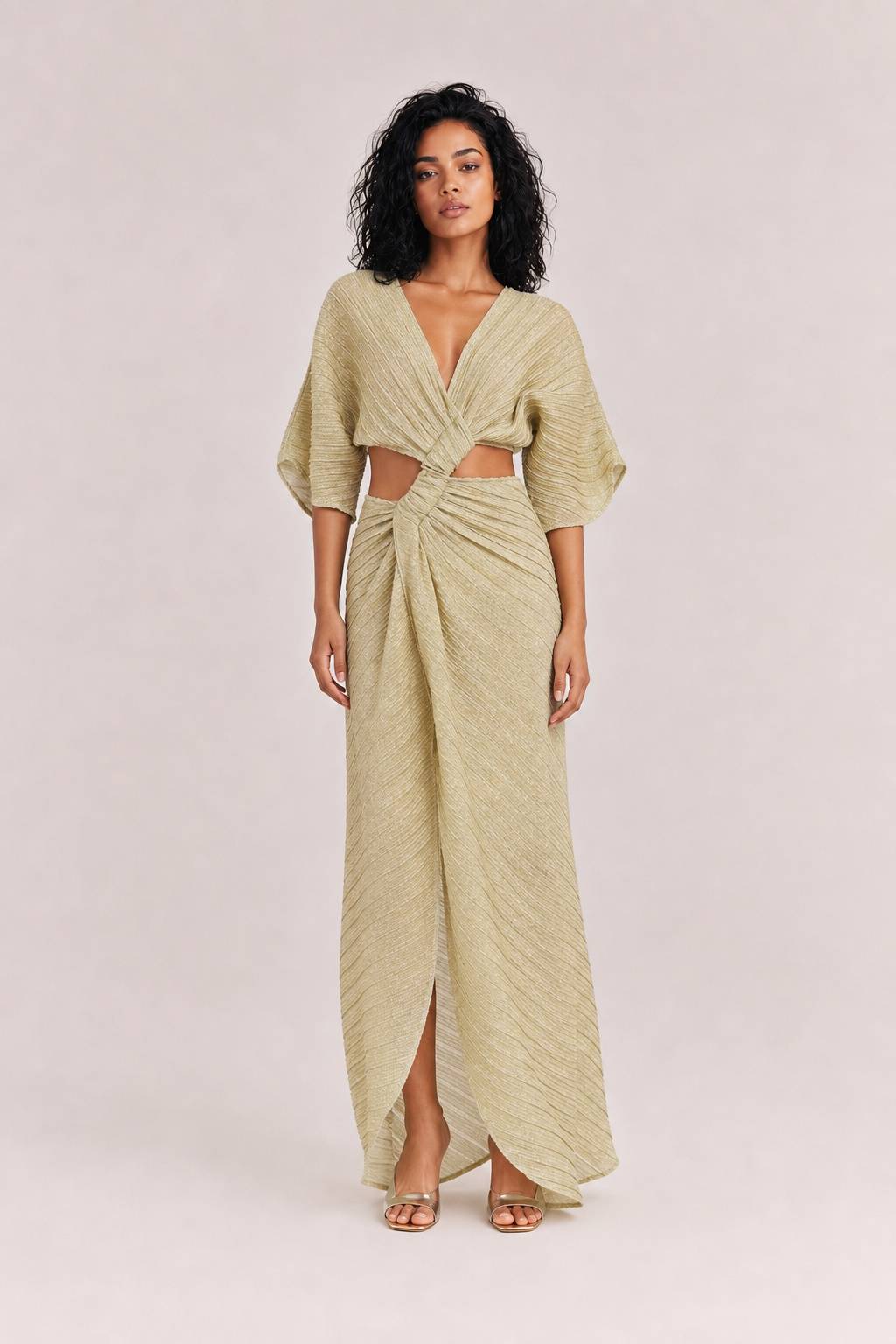 Sensuale abito lungo con nodo sul davanti e cut-out