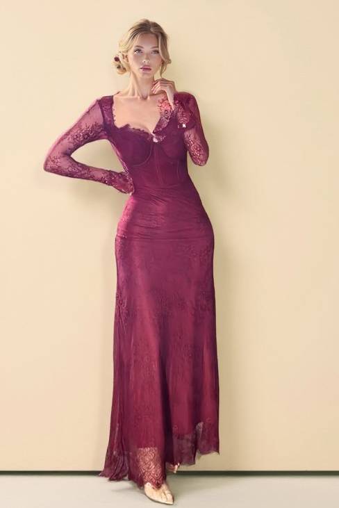 Vestido largo de encaje con falda de sirena