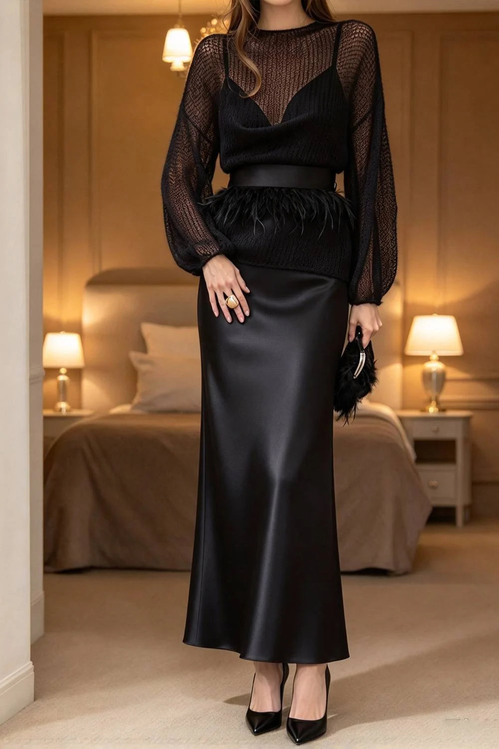 Conjunto de dos piezas con jersey de punto y vestidos midi de satén con cinturón de plumas