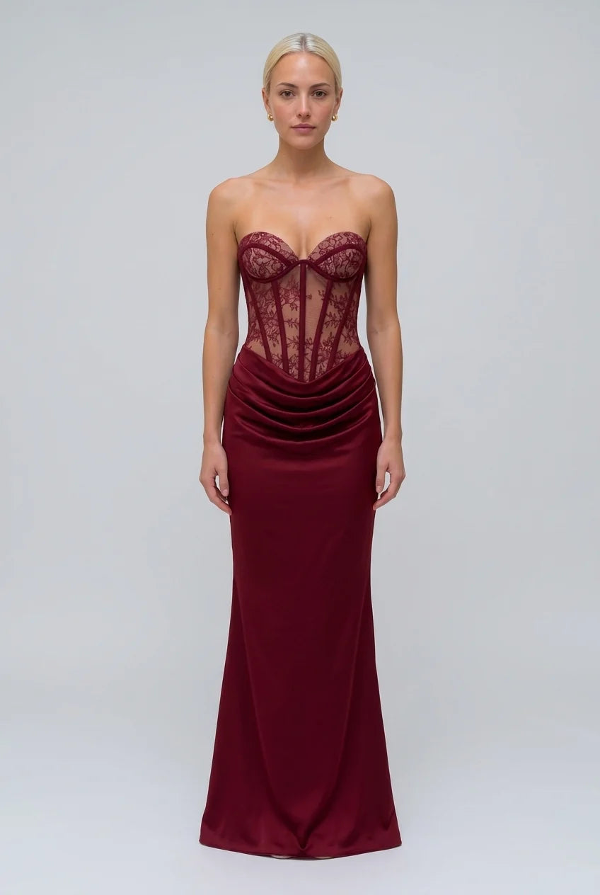 Robe de soirée longue bordeaux bustier, avec corsage corseté en dentelle drapé